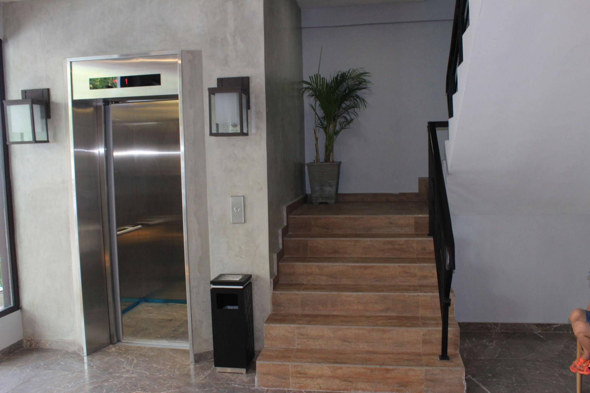 Eatern Hotel Batam Ngoại thất bức ảnh
